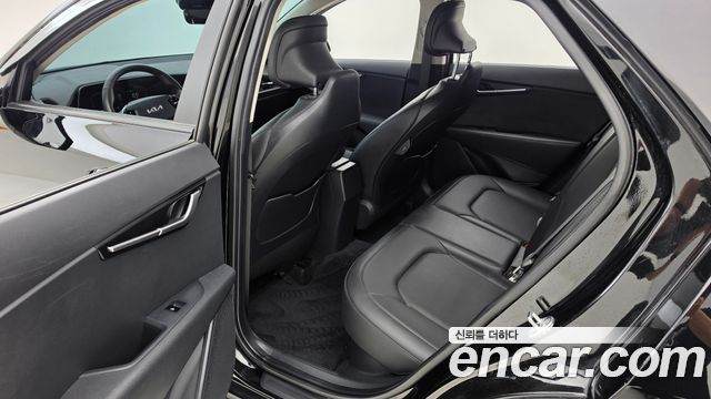 Kia Niro 2023 — photo 12