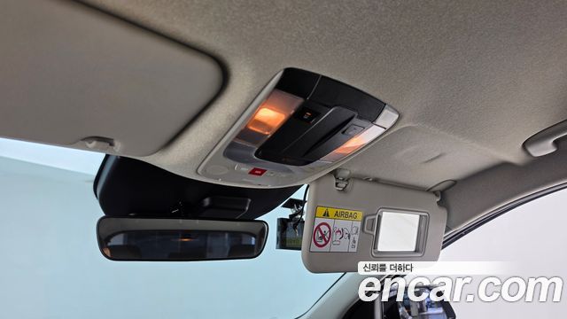 Kia Niro 2023 — photo 16