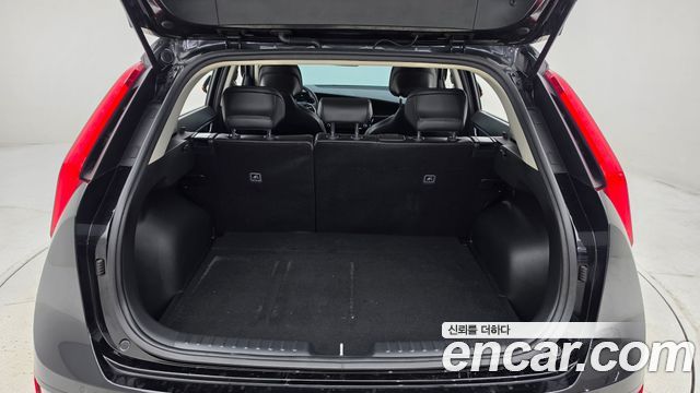 Kia Niro 2023 — photo 18