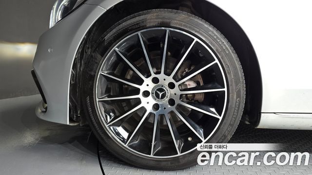 Mercedes-Benz C-Class 2018 — photo 5