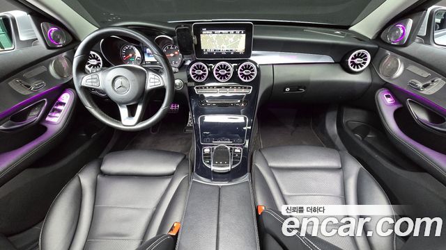 Mercedes-Benz C-Class 2018 — photo 7