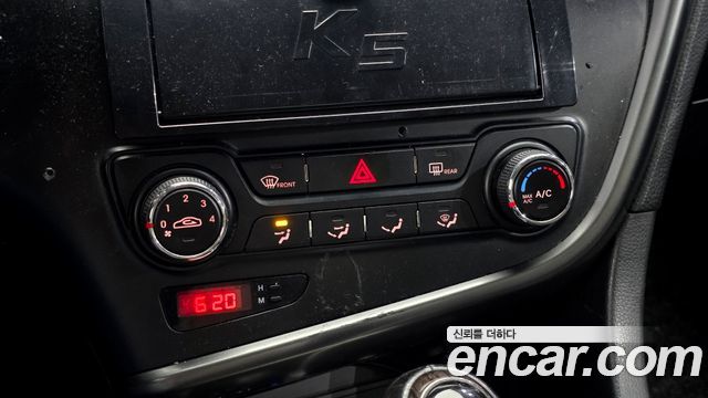 Kia K5 2013 — photo 16