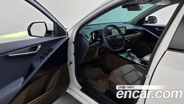 Kia Niro 2027 — photo 13