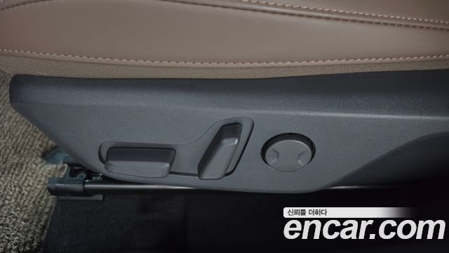 Kia Niro 2027 — photo 28