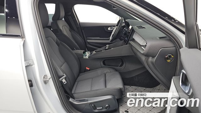 Polestar Polestar 2 2023 — photo 17