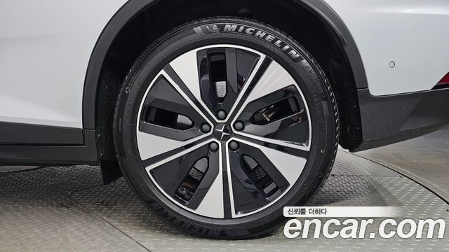 Polestar Polestar 2 2023 — photo 7