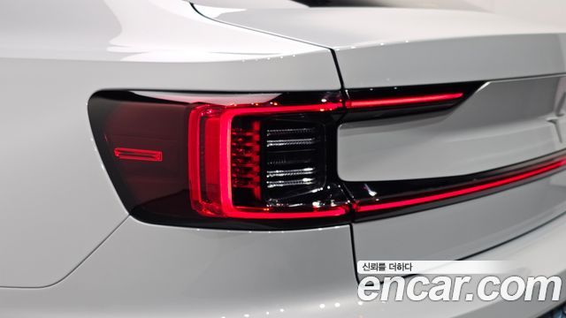 Polestar Polestar 2 2023 — photo 9
