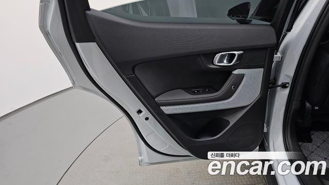 Polestar Polestar 2 2023 — photo 15