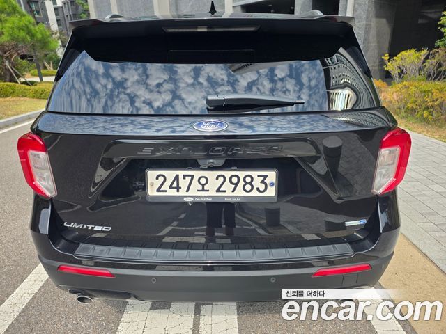 Ford Explorer 2020 — photo 5