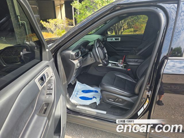 Ford Explorer 2020 — photo 15