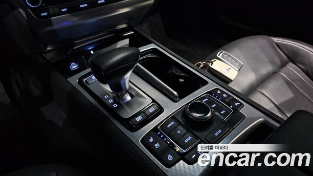 Genesis G80 2019 — photo 9