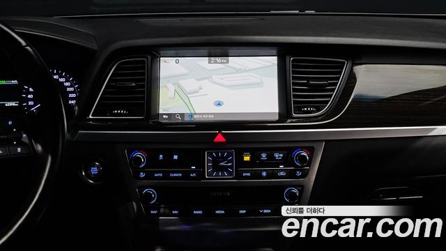 Genesis G80 2019 — photo 13