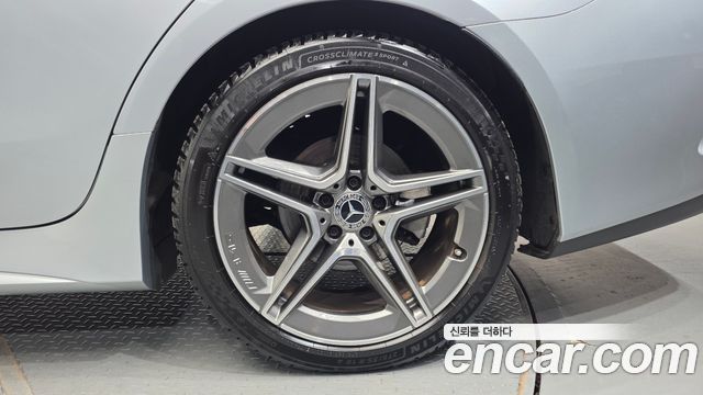Mercedes-Benz CLS-Class 2022 — photo 7