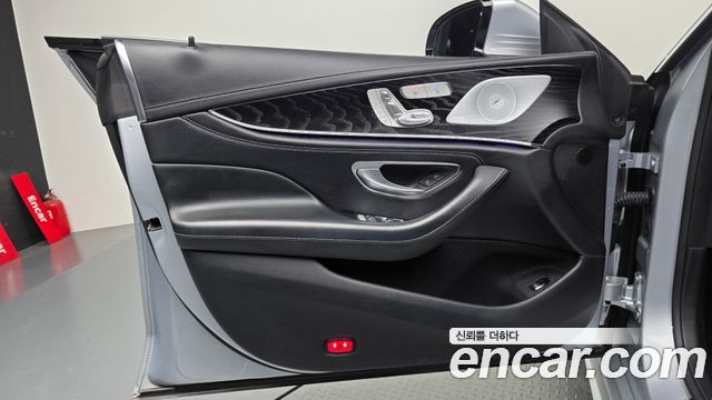 Mercedes-Benz CLS-Class 2022 — photo 14