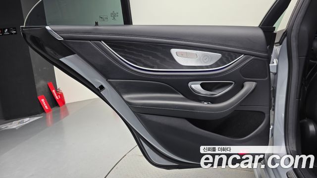 Mercedes-Benz CLS-Class 2022 — photo 15