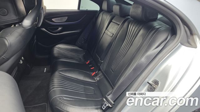 Mercedes-Benz CLS-Class 2022 — photo 16