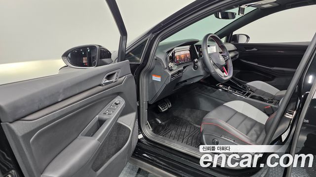 Volkswagen Golf 2024 — photo 13