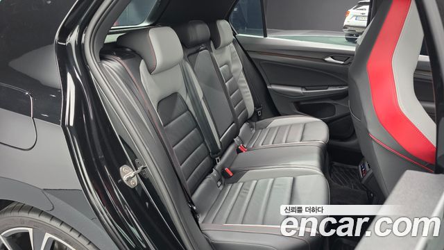 Volkswagen Golf 2024 — photo 17