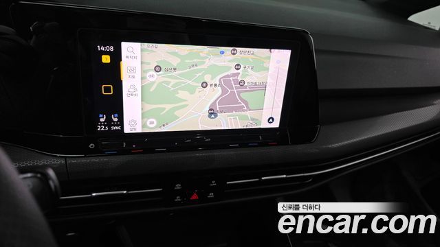 Volkswagen Golf 2024 — photo 20