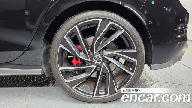 Volkswagen Golf 2024 — photo 7