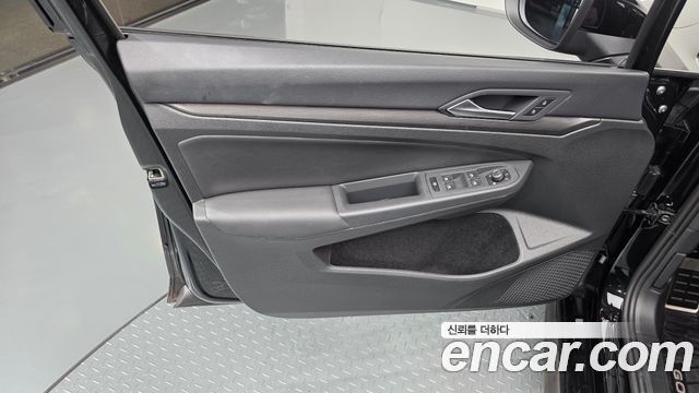 Volkswagen Golf 2024 — photo 14