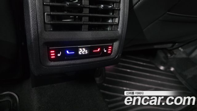 Volkswagen Golf 2024 — photo 30