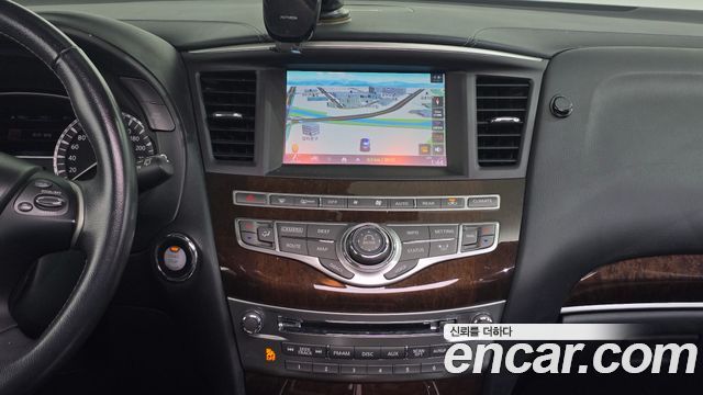 Infiniti QX60 2016 — photo 14