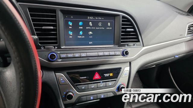 Hyundai AVANTE 2018 — photo 20