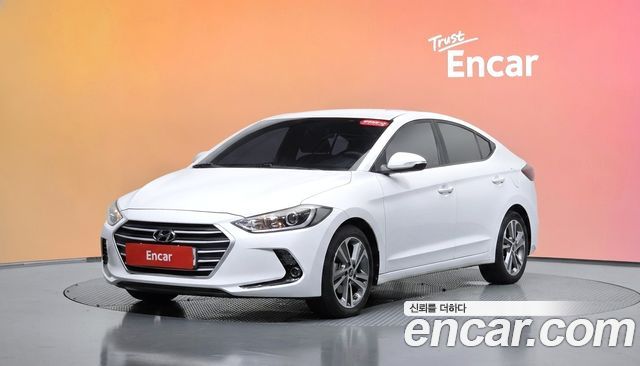 Hyundai AVANTE 2018 — photo 1