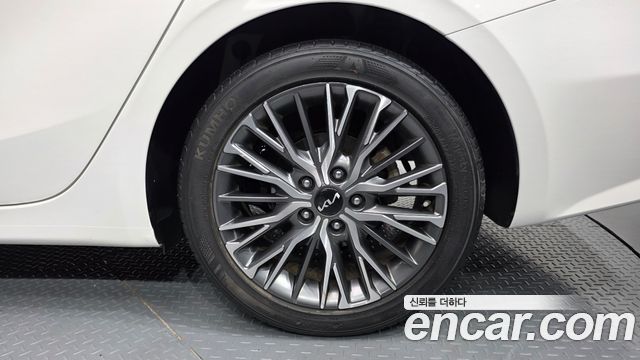 Kia K3 2022 — photo 7