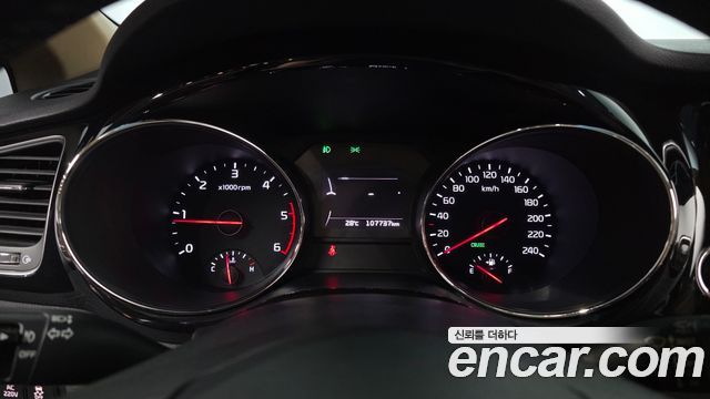 Kia Canival 2016 — photo 11