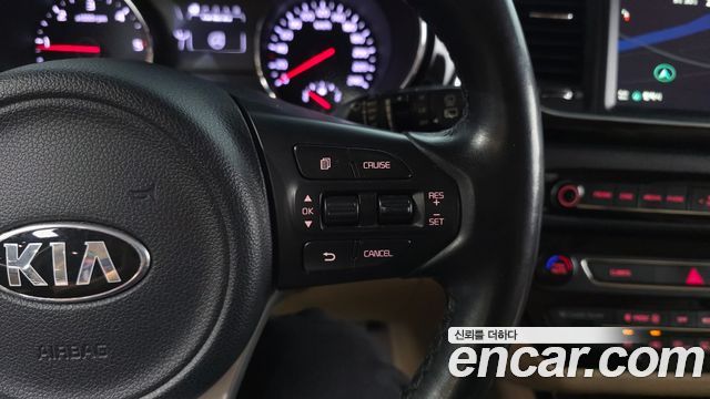 Kia Canival 2016 — photo 28