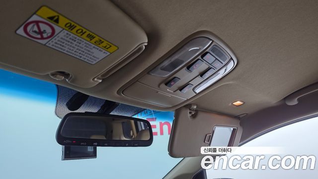 Kia Canival 2016 — photo 32