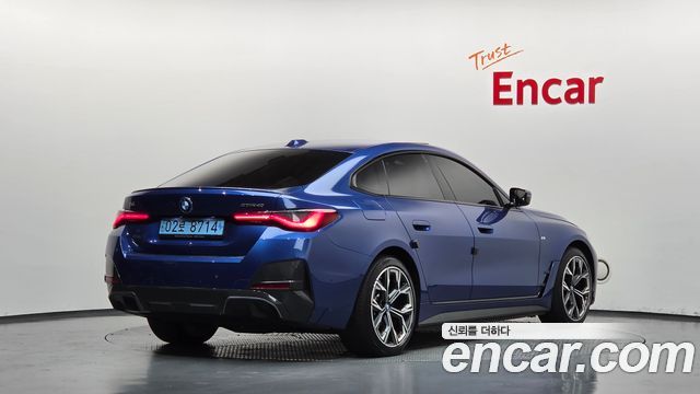 BMW i4 2023 — photo 2