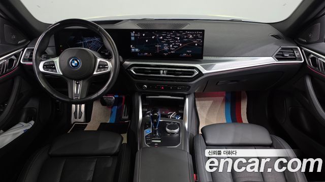 BMW i4 2023 — photo 10