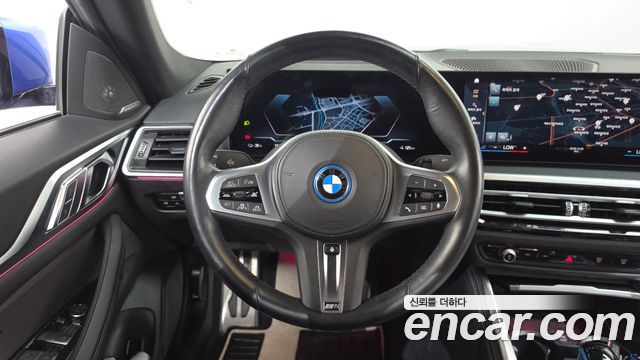 BMW i4 2023 — photo 18