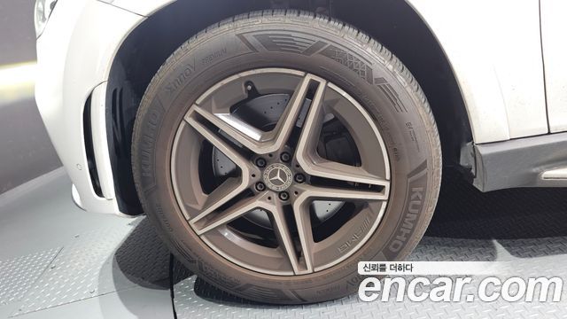 Mercedes-Benz GLE-Class 2019 — photo 5