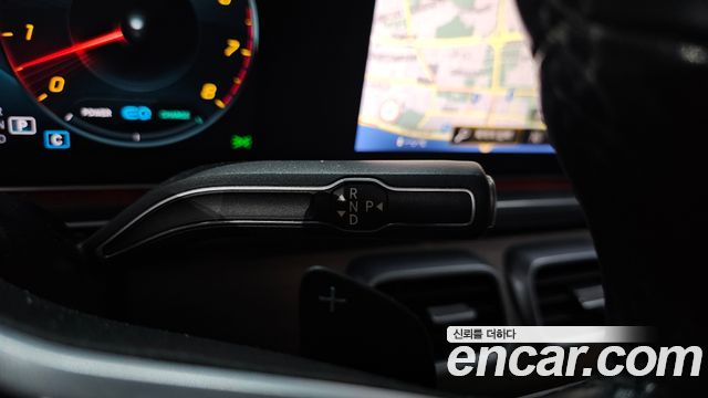 Mercedes-Benz GLE-Class 2019 — photo 12