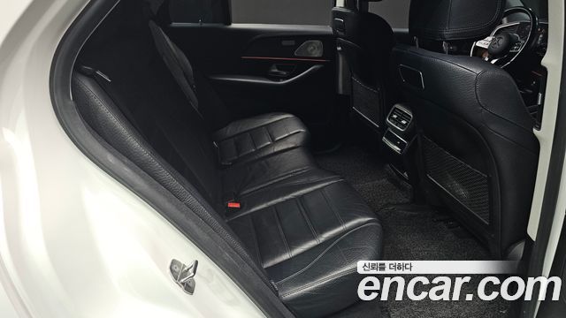 Mercedes-Benz GLE-Class 2019 — photo 17