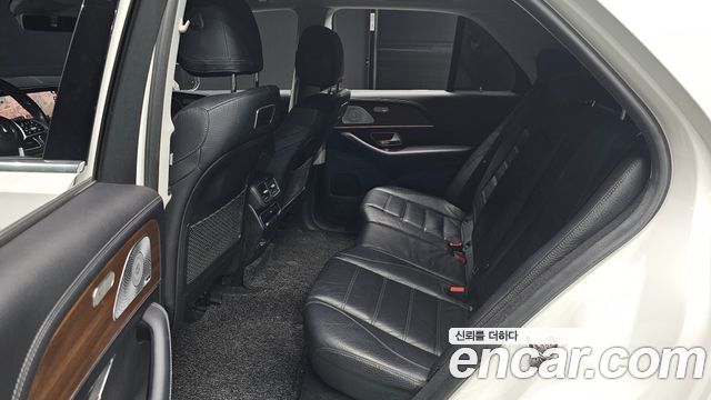 Mercedes-Benz GLE-Class 2019 — photo 18