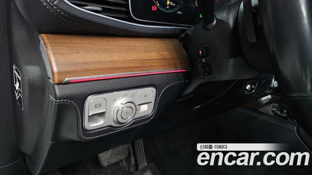 Mercedes-Benz GLE-Class 2019 — photo 26