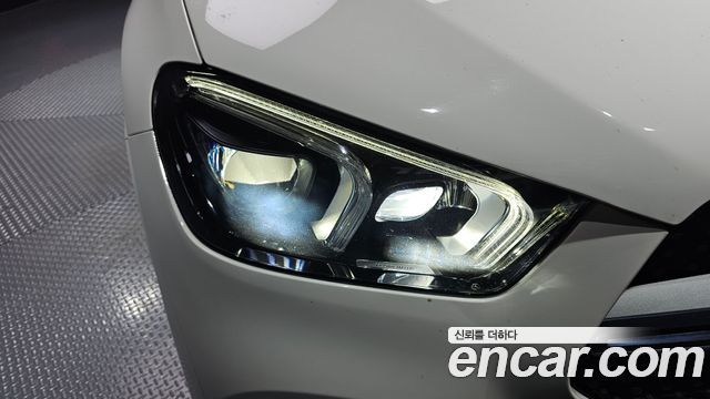 Mercedes-Benz GLE-Class 2019 — photo 8