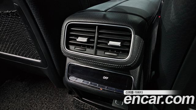 Mercedes-Benz GLE-Class 2019 — photo 29