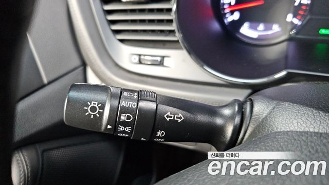Kia K5 2012 — photo 29