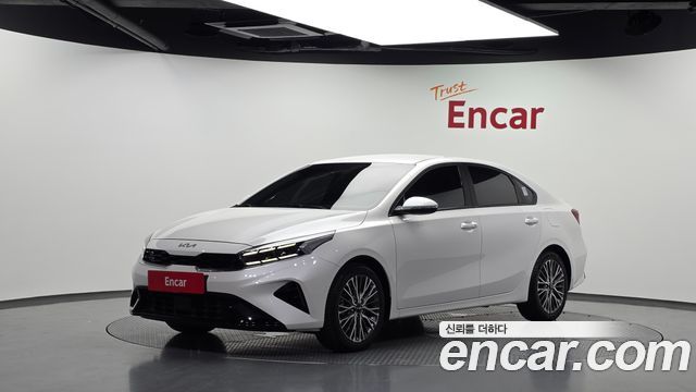 Kia K3 2022 — photo 1