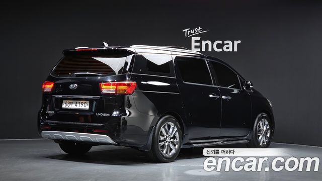 Kia Canival 2016 — photo 2
