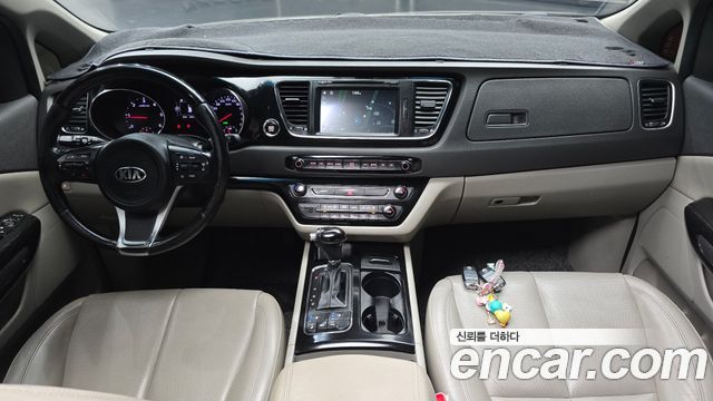 Kia Canival 2016 — photo 7