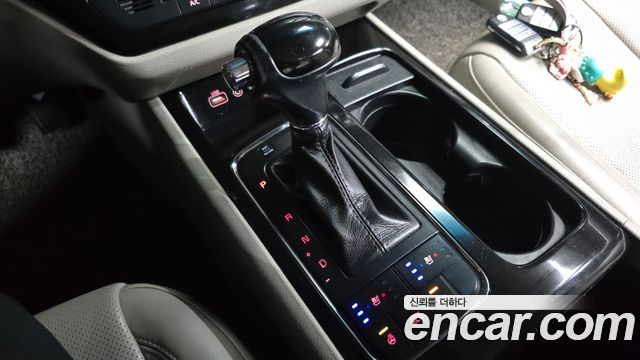 Kia Canival 2016 — photo 9