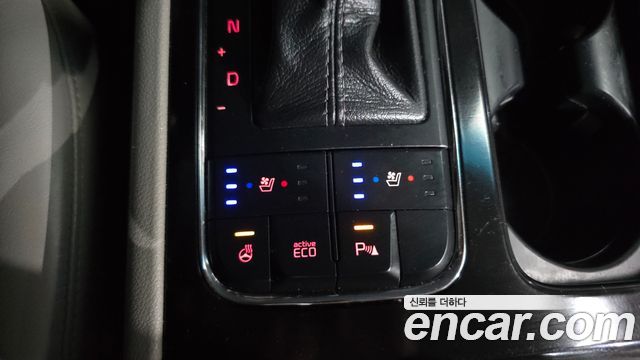 Kia Canival 2016 — photo 16
