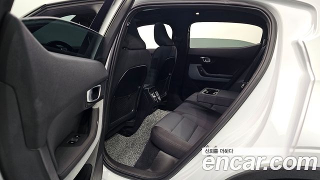 Polestar Polestar 2 2022 — photo 18